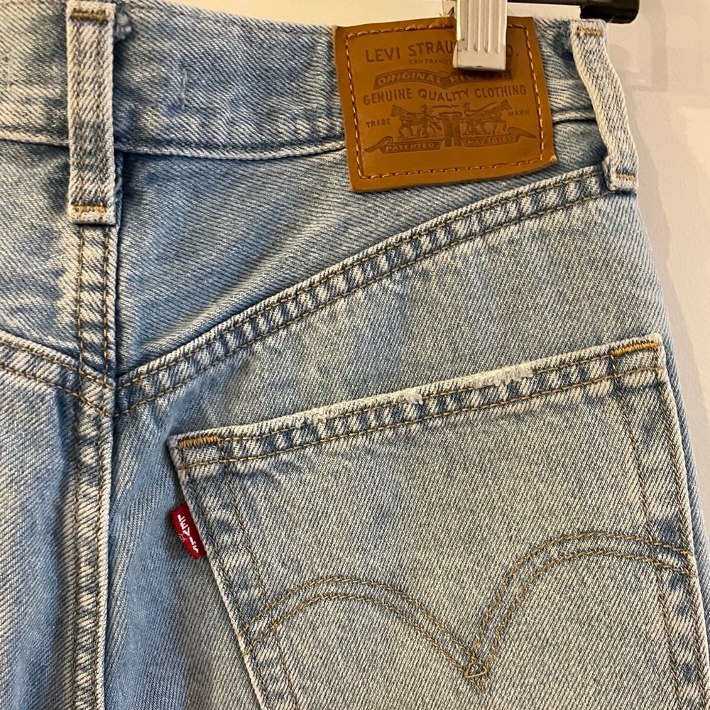Levi’s High Loose Jeans